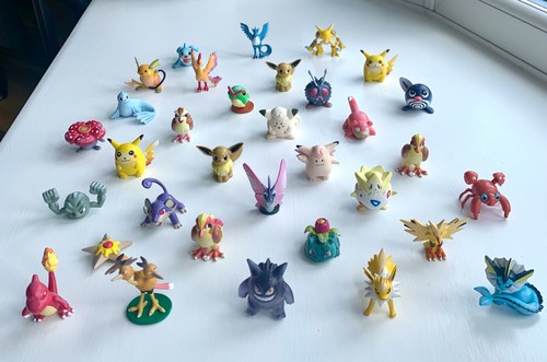 Pokemon 1999 figurine - 1999, vintage
